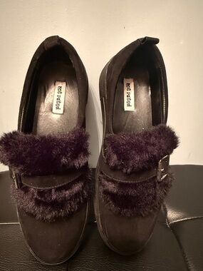 Women's Fur-Trim Slip-On Loafers in black